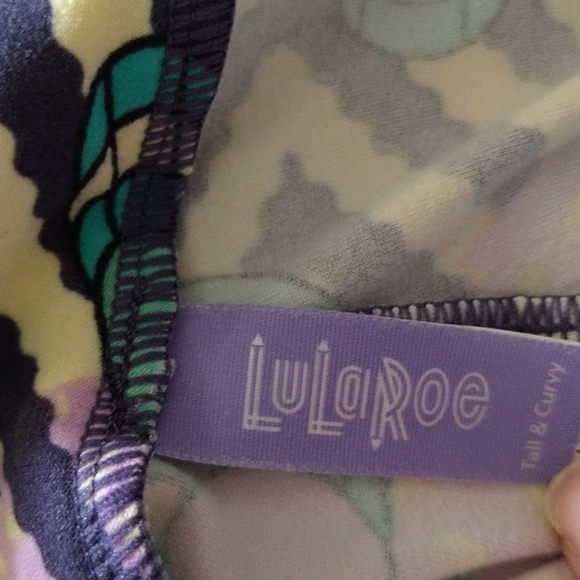 NWOT- LuLaRoe Disney/Mickey Mouse Leggings Tall & Curvy - Picture 4 of 4